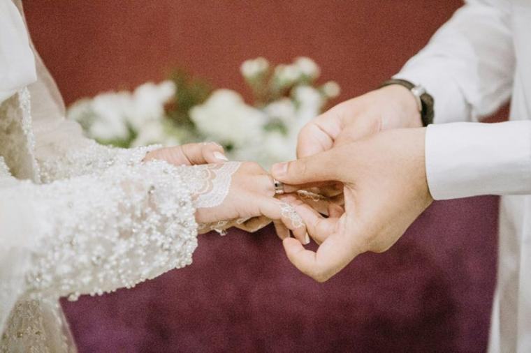 Kapan Pelaksanaan Pesta Nikah yang baik dan bagaimana hukumnya?