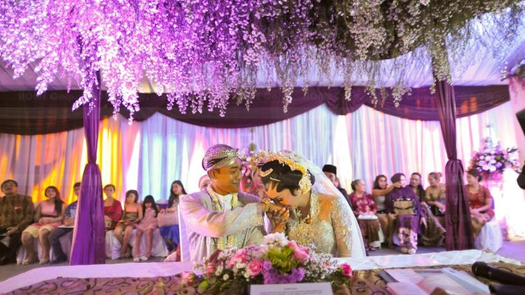 Hukum Mewakilkan Undangan Walimah (Resepsi)
