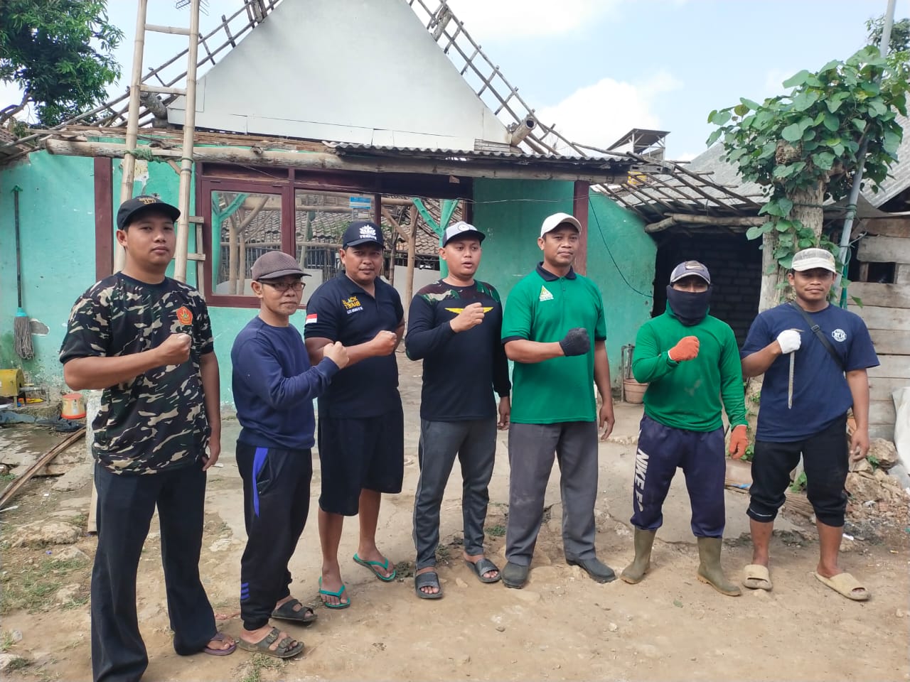 Pembongkaran rumah hari Jumat oleh sahabat-sahabat Ansor 2